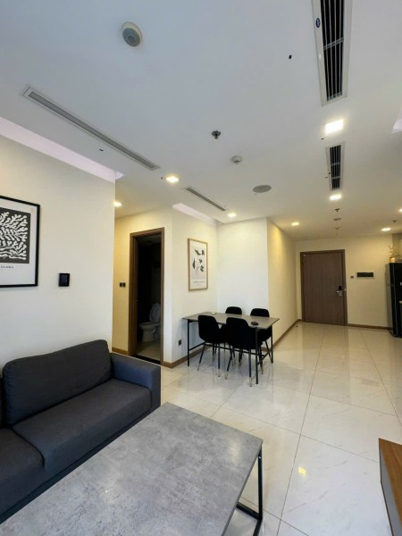 Vinhomes central park 2 Phòng ngủ cho thuê 25 triệu vào liền được LH:0917911948