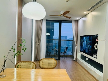 Cho thuê căn hộ Vinhomes Skylake – 2PN 2VS view hồ cực đẹp