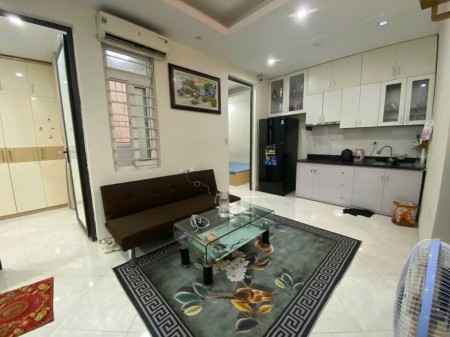 Chung cư Nguyễn Trãi, P9, Quận 1, 70m2, 2PN, 1WC, Nội thất, 11tr/tháng.