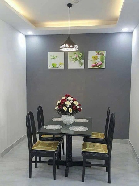 Chính chủ cho thuê CC cao cấp The Botanica 2pn,1wc, lầu trung, Nt đầy đủ, Novaland ( Cách sân bay 2'