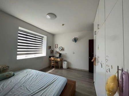 Chung cư 08 Bà Huyện Thanh Quan, Q3: 80m2, 2p ngủ, có nội thất, 11tr/th