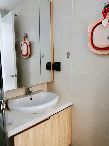 Carillon 2, Trịnh Đình Thảo, Hòa Thạnh, TP: 81m2, 2p ngủ,10tr5/th. Nhà mới