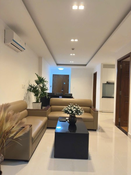 Cho thuê căn hộ Sky Center 80m², 2PN, 2WC, Full nội thất, dọn vào ở ngay