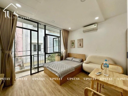 Căn Hộ 45m² Ban Công, Tách Bếp Full Nội Thất – Trung Tâm Quận 1 Gần Chợ Tân Định