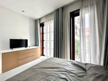 Căn Hộ 45m² Ban Công Full Nội Thất – Trung Tâm Quận 1 Gần Dinh Độc Lập