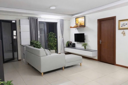 Căn 2 phòng rộng 94m2 có nội thất C/c Phúc Yên - giá 11tr