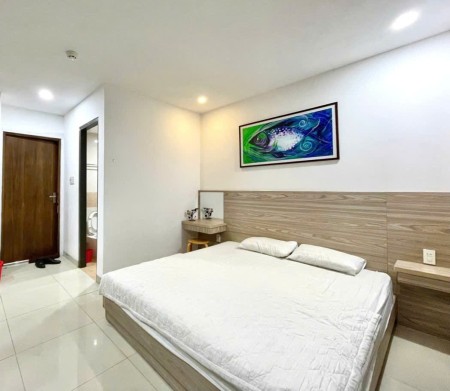 Cho thuê căn hộ studio gần biển, ngay trung tâm thành phố Nha Trang.Tầng 2.