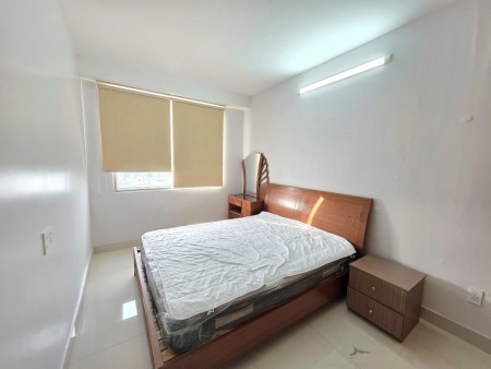 Căn 2 phòng ngủ Phú Thạnh- Nguyễn Sơn giá 11tr/th