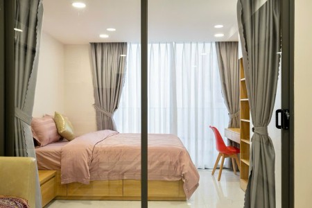 CĂN HỘ TÁCH BẾP 1PN FULL NỘI THẤT BAN CÔNG CỰC RỘNG Ở QUẬN 1