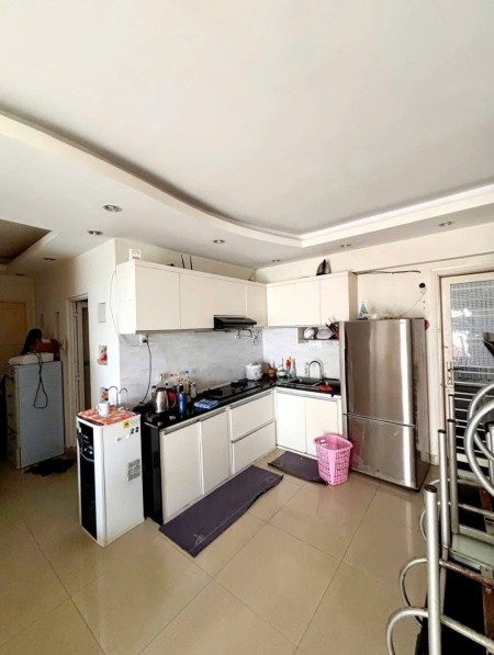 Cho thuê căn 85m2, có 3p ngủ, 2wc, nội thất - C/c Miếu Nổi giá 13tr5/th