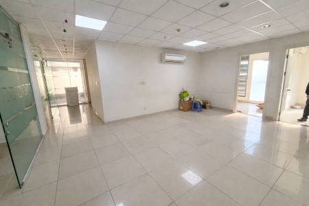 Cho thuê căn hộ phúc yên 2 vừa ở vừa làm văn phòng 200m 5pn2wc nhà trống, máy lạnh, dọn ở ngay