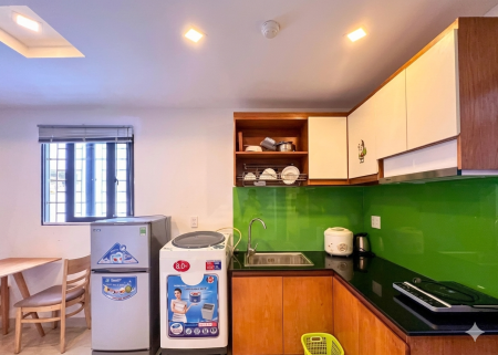 Cho thuê căn hộ/studio dịch vụ ngay trung tâm thành phố.