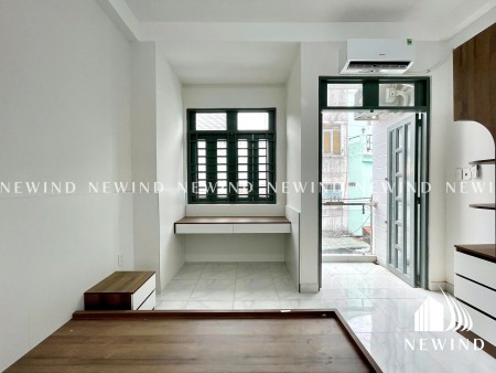 Căn Hộ Tách Bếp, Ban Công, Máy Giặt Riêng – Full Nội Thất – Gần Trung Tâm Quận 1 Gần Bùi Viện