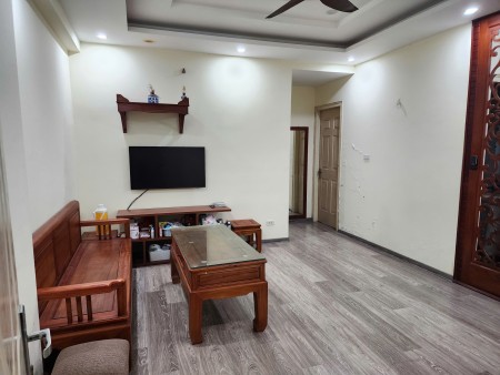 Cho thuê chung cư 76 m2, full đồ, căn góc