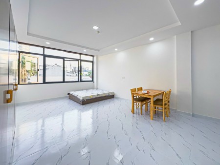 Nhà mới xây 40M2 Ngay Hai Bà Trưng Q3 - Cửa sổ Lớn FULL Nội Thất
