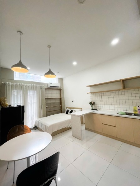 Căn Hộ Full Nội Thất Ban Công Giả Trung Tâm Quận 10 Gần Đại Học Bách Khoa Giáp Quận 1 Quận 3