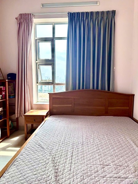 Cần cho thuê chung cư 2 phòng ngủ 75 m2 giá 14 triệu / tháng