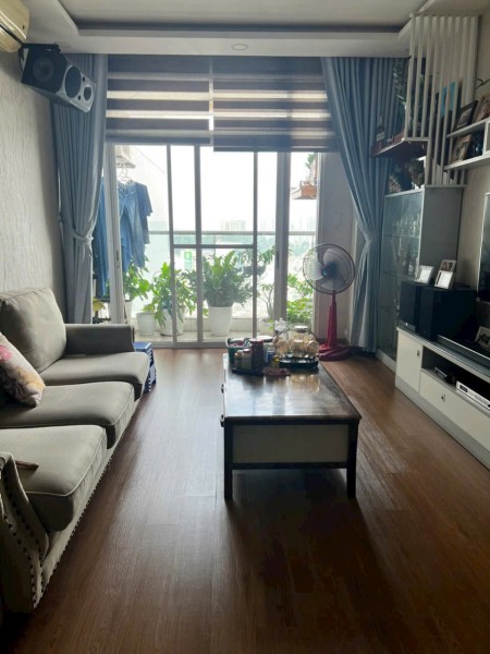Bàu Cát 2 căn hộ 3 phòng ngủ, có nội thất giá 12tr