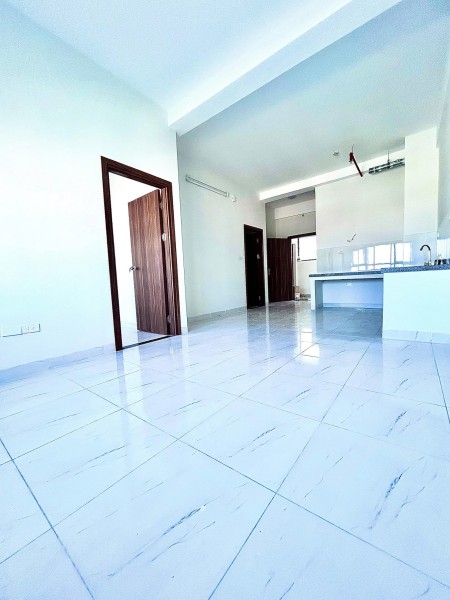 Cho thuê chung cư 2PN, 2WC, thoáng mát cả ngày, view công viên tp + biển, giá chỉ 6.5tr
