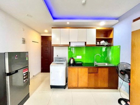 Cho thuê studio gần biển ngay trung tâm Nha Trang có ban công gần chợ Xóm Mới