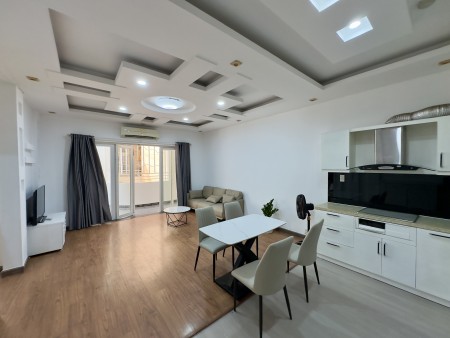 Bán chung cư Khánh Hội 2 - 87m2 2pn2wc - Giá 5,6 tỷ ( đã có sổ )