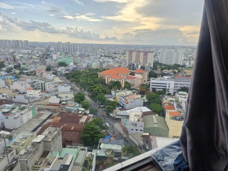 Cho thuê C/c Resgreen Tower 95m2 nội thất cơ bản 3PN,2wc, giá 15 tr/th
