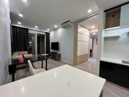 Cho thuê C/c Cao cấp Resgreen Tower 3PN 89m2, có ban công, nhà mới giá 15 tr/th.