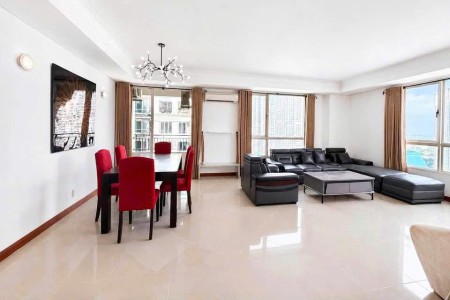 Cho thuê căn hộ 3 phòng ngủ, lầu cao view sông và Bitexco, nội thất cao cấp giá chỉ 33 triệu/tháng