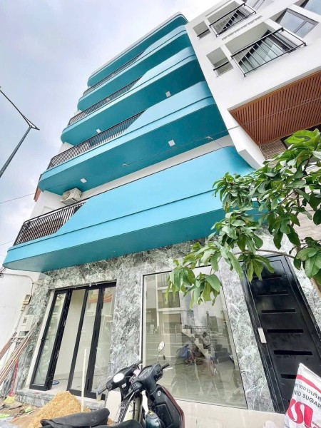 Khai trương căn hộ 1 phòng ngủ riêng, ban công 45m² – E-Town Cộng Hòa, toàn bộ nội thất mới 100%.