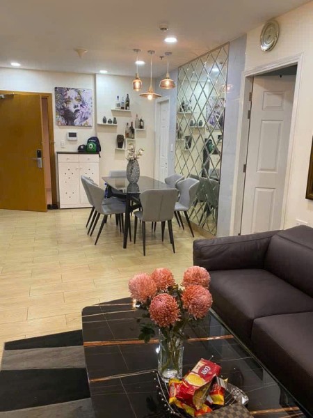 Cho thuê Kingdom 101 Tô Hiến Thành, Quận 10.DT: 75m2-2PN full NT Giá 20tr/th,view thoáng