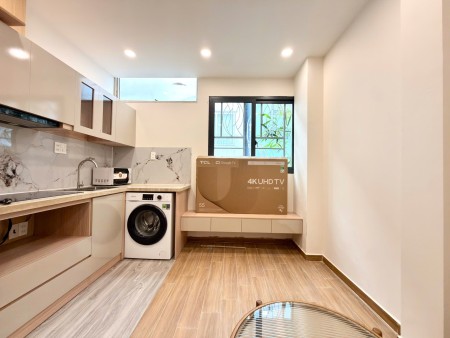 CĂN HỘ DỊCH VỤ 2PN QUẬN 1 (NGAY ĐẠI LỘ VÕ VĂN KIỆT)