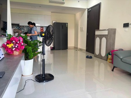 Cho thuê C/c Bàu Cát 2 thang máy 2PN Full nội thất giá 11 tr/th nhà trống sẵn.