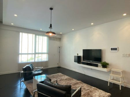 Cho thuê 3 phòng ngủ, lầu cao view đẹp, khách vừa ở vừa làm văn phòng đều được giá 31 triệu/tháng