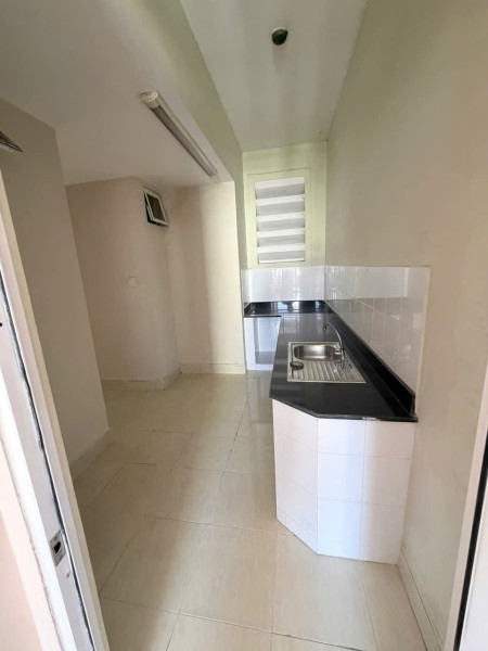 Căn hộ 3p ngủ 2wc C/c Bàu Cát khu A chỉ 11tr/th, ở liền được