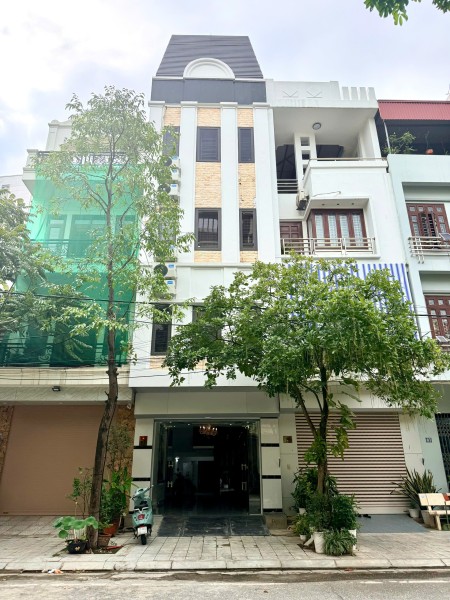Cho thuê nhà 14 phòng khép kín giá rẻ Bắc Ninh / 60 triệu tháng