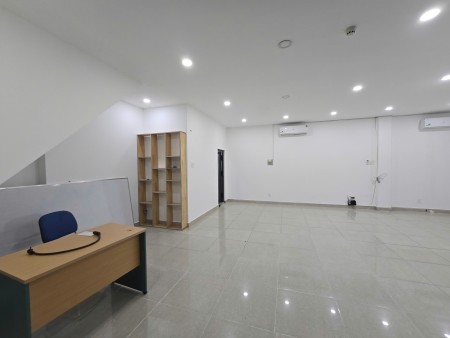 Cho thuê 2 căn shophouse liên kế ở Opal Garden, view hồ bơi, nội khu