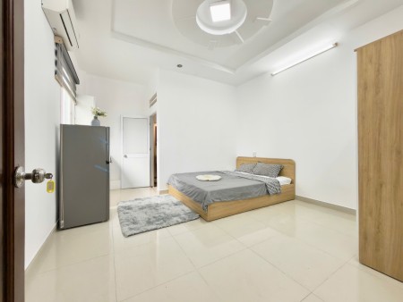 CHO THUÊ CĂN HỘ BAN CÔNG TRẦN HƯNG ĐẠO, QUẬN 1 ĐẦY ĐỦ TIỆN NGHI