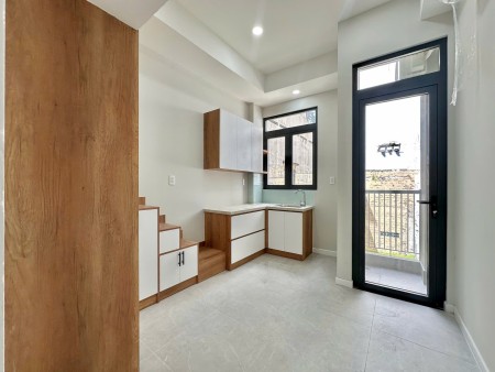 CHO THUÊ CĂN HỘ GÁC – BAN CÔNG THOÁNG | BẮC HẢI, QUẬN 10