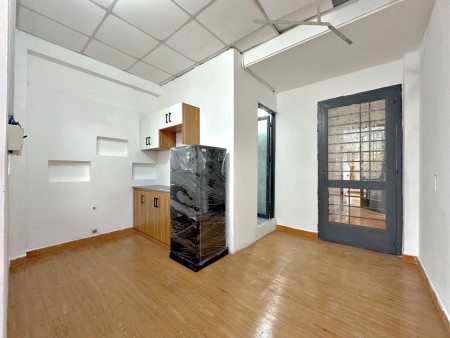 CHO THUÊ CĂN HỘ STUDIO TÁCH BẾP NGUYỄN SỸ SÁCH – CỬA SỔ LỚN THOÁNG MÁT, NỘI THẤT MỚI