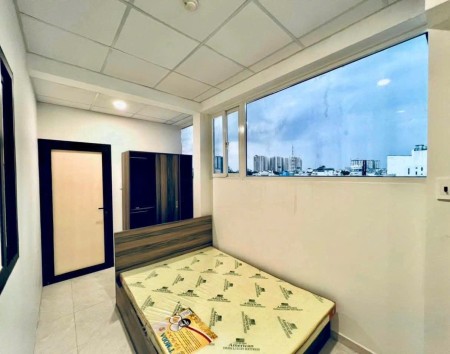 Căn hộ 2PN 2WC có thang máy, máy giặt riêng cho thuê trung tâm Quận 10