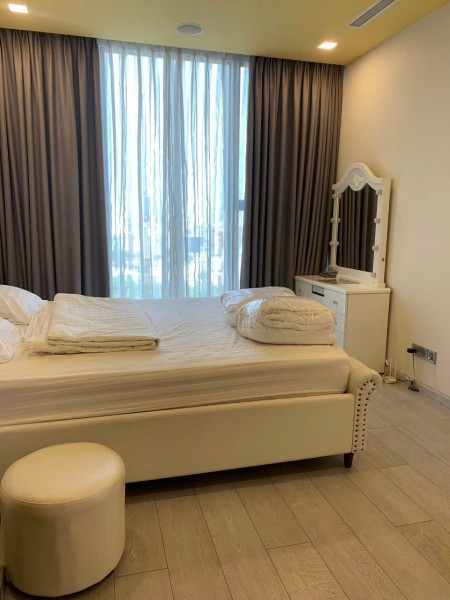 Cần cho thuê căn hộ cao cấp tại VINHOMES GOLDEN RIVER BASON
