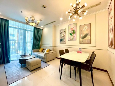 Cho thuê căn hộ Vinhomes Central Park 1 phòng ngủ Landmark 1 nội thất đẹp