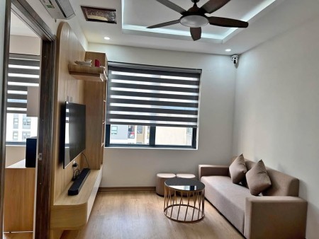 Cho thuê C/c cao cấp Sky Center, Phổ Quang - Căn 2PN, Full nội thất giá 14tr/tháng
