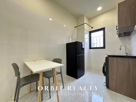 Cho thuê căn hộ mới 1PN tách bếp full nội thất cửa sổ thoáng đường Nơ Trang Long gần VLu3 , uef,hute