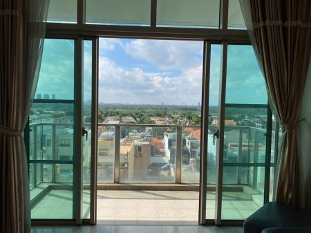 Cho thuê căn hộ The Vista An Phú 2 phòng ngủ có ban công rộng view sông