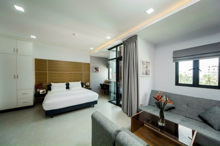 Căn hộ ban công lớn, thang máy, bếp xa giường full nội thất rộng 45m2 nguyễn cửu vân giáp quận 1