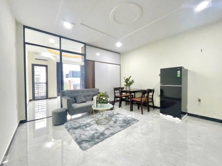 Cho thuê căn hộ 1PN1PK đường Hòa Bình, Tân Phú – Full nội thất, Ban công – Sát ĐH Văn Hiến & ĐH Hồng