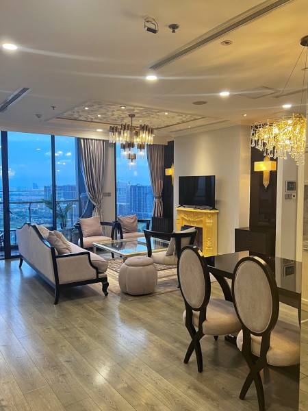 3PN VINHOMES GOLDEN RIVER Q1 – 121M² VIEW SÔNG BITEXCO – FULL NT – 55TR BAO PHÍ