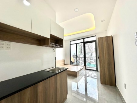 Căn hộ ban công to máy giặt riêng, cao tầng nơ trang long giáp q1, q3 phú nhuận