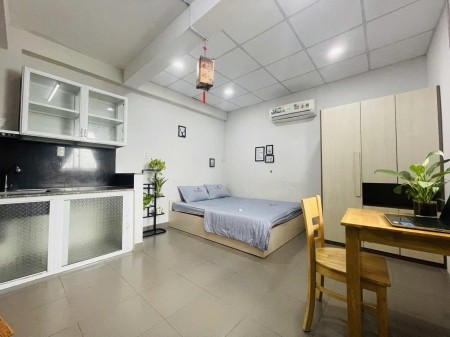 Cho thuê căn hộ cửa sổ trời, cách trường đại học Công Nghiệp 5 phút đi bộ